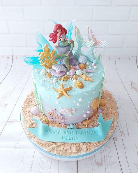 Mairmaid Birthday Decoration, 1st Bday Mermaid Theme, Arial Birthday Cake, Birthday Cake Ariel Mermaid, Mermaid Themed Birthday Cake, Mirmade Cake, Ariel Birthday Party Cake, Little Mermaid Birthday Party Cake, Simple Mermaid Birthday Cake