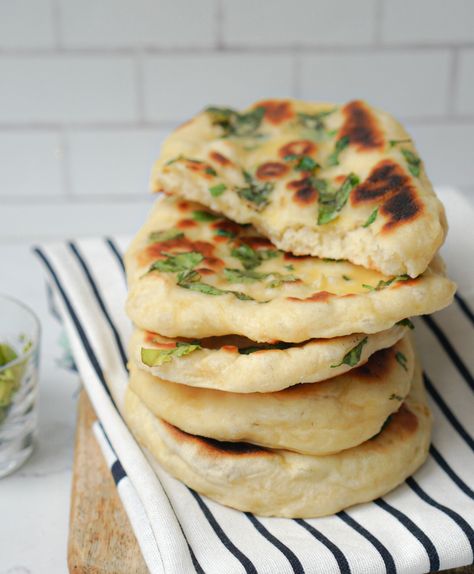 Cook this easy einkorn naan recipe in your cast iron pan and you'll get pillowy soft bread. Perfect with your favorite curry or you can use it as pita bread! Einkorn Naan Bread, Fried Peach Pies, Einkorn Recipes, Einkorn Flour, Soft Bread, Naan Recipe, Gluten Sensitivity, Peach Pie, Naan Bread