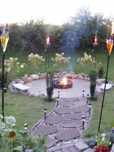 Inexpensive Patio, Patio Ideas On A Budget, Flagstone Walkway, Cool Fire Pits, Fire Pit Ideas, Budget Patio, Fire Pit Designs, Back Yard Ideas, Have Inspiration