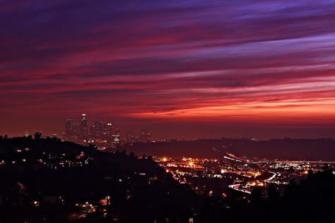 La At Night, Pretty Sky Pictures, Light Scenery, Black And Pink Aesthetic, North America Continent, Pink Hour, Lights Fall, Beautiful Sunset Pictures, 90s Grunge Aesthetic