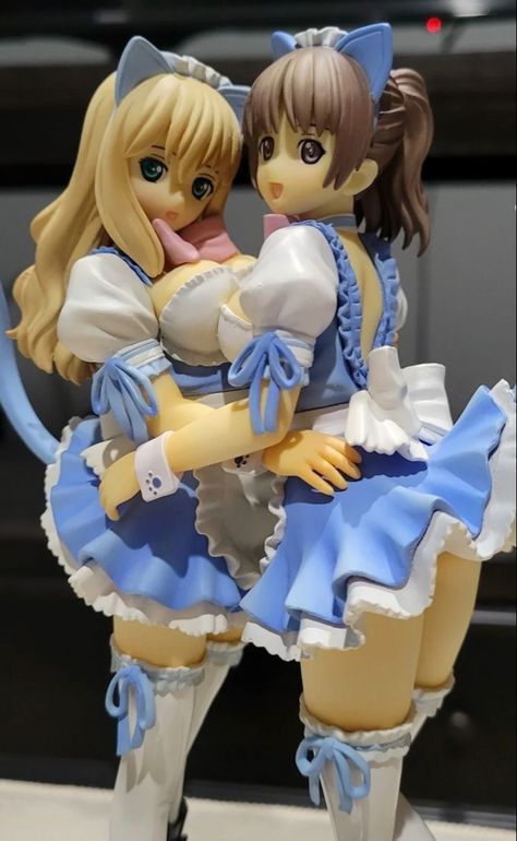 Hugging Toy Reference, Weird Anime Figures, Weird Figures Anime, Bicute Bunnies, Figma Figures Anime, Bunny Outfit Anime Figures, Creepy Cute Anime Figures, 3d Pose, Eyes Artwork