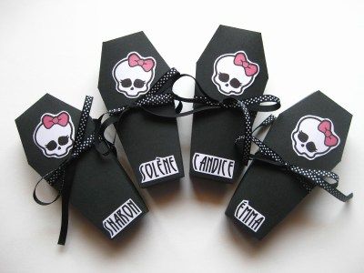 Día de los muertos Detalles (14) - Imagenes Educativas Coffin Pattern, Monster High Printables, Monster High Crafts, Valentine Boxes For School, Monster High Birthday Party, Monster H, Girl Bday Party, Monster High Party, Monster Birthday