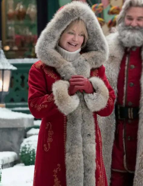 The Christmas Chronicles 2 Wallpaper Discover more American, Chris Columbus, Christmas, Comedy Film, Matt Lieberman wallpapers. https://www.wptunnel.com/the-christmas-chronicles-2-wallpaper/ The Christmas Chronicles, Christmas Chronicles, Santa Claus Costume, Battle Jacket, Fur Collar Coat, Long Leather Coat, Goldie Hawn, Santa Suits, Velvet Coat