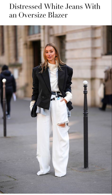 Witte Jeans Outfit, Distressed Jeans Outfit, Aw 2024, White Dress Outfit, White Pants Outfit, Daisy Lowe, Black Overcoat, White Jeans Outfit, White Distressed Jeans