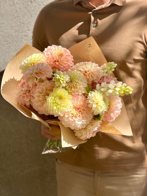 Crysantenum Flower Bouquet, Dahlia And Peony Bouquet, Daliah Flower Bouquet Wedding, Bouquets With Dahlias, Dahlia Flower Bouquet, Wedding Bouquets Bride, Boquette Flowers, Cut Flower Garden, Nothing But Flowers