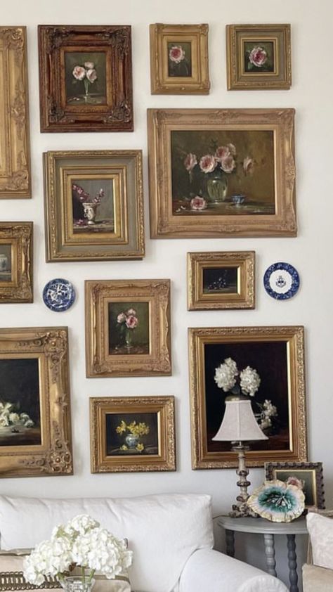 Old Money Gallery Wall, Hang Photos, Pond House, Portrait Wall, Hanging Photos, Aesthetic Pics, Old Money, Wall Design, Aesthetic Pictures