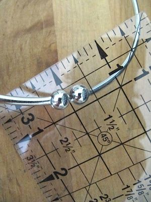 storing quilt rulers on a belt ring