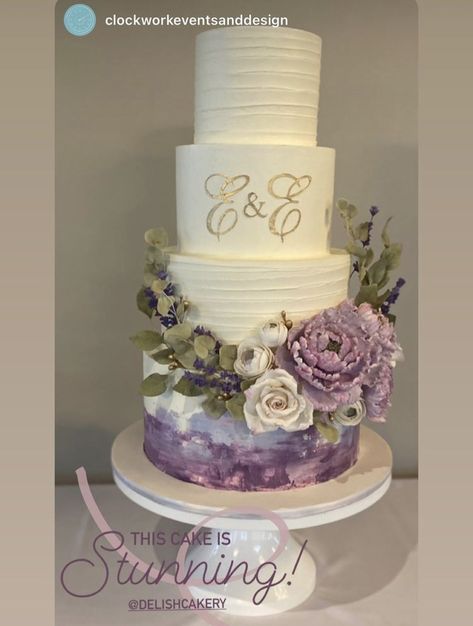 Gold White Wedding Cake, Gold Glitter Wedding Cake, Gold White Wedding, Glitter Wedding Cake, Lavender Wedding Cake, Gold Glitter Wedding, Purple Wedding Cakes, Dream Wedding Cake, Special Cakes