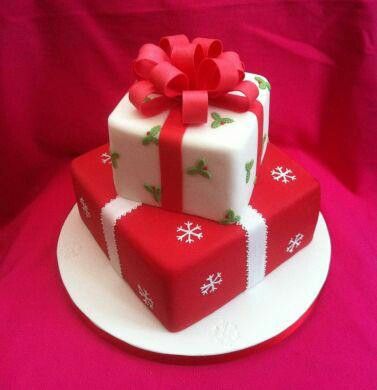 #Christmas #Cakes #Desserts #Decorate Christmas Present Cake, Rodjendanske Torte, Present Cake, Christmas Cake Designs, Christmas Cake Decorations, Xmas Cake, Winter Cake, Christmas Cooking, Holiday Cakes