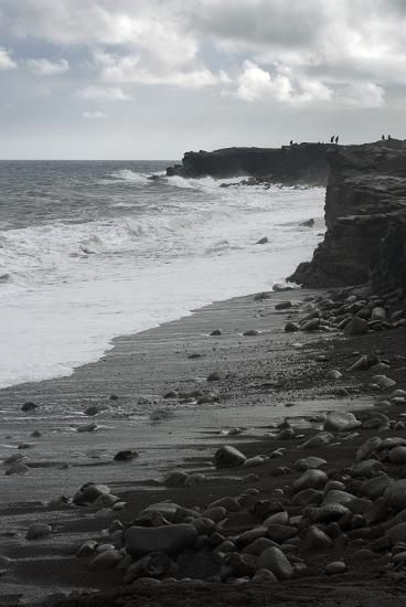 black volcanic beach Volcanic Beach, Dark Beach, Volcanic Island, Black Ocean, Big Island Of Hawaii, Red Water, Island Of Hawaii, Beach Images, Ocean Pictures