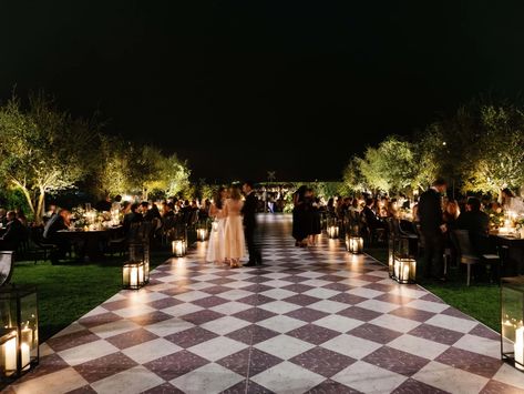 Checkered Dance Floor, Checkered Floor, Black And White Wedding Theme, Wedding Ambiance, Dream Wedding Reception, Chelsea Wedding, Dance Floor Wedding, Wedding Stage Design, White Wedding Theme