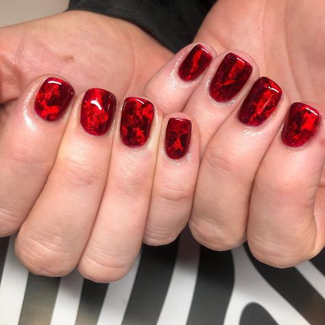 Foil Christmas Nails, Red Foil Nails, Short Red Nails, Polish Ideas, Red Foil, Nails Polish, Instagram Christmas, Foil Nails, Diy Nails