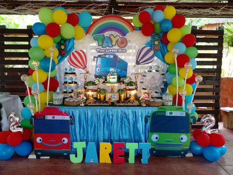 Tayo the little bus theme dessert table with balloons, backdrop, and table styling Tayo Bus Birthday Party Ideas, Tayo Birthday Theme, Tayo The Little Bus Birthday Party Ideas, Tayo The Little Bus Birthday Cake, Tayo Birthday Decoration, Tayo Birthday Party, Birthday Party Paper Decorations, Baby Boy Birthday Themes, 5th Birthday Cake