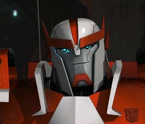 Ratchet. He's cute when he smiling! Ratchet Tfp Icon, Ratchet Fanart, Tf Ratchet, Tfp Decepticons, Transformers X Reader, Ratchet Tfp, Tfp Ratchet, Ratchet Transformers, Transformers Ratchet