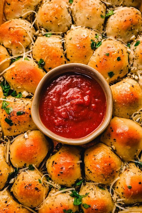 Meatball Stuffed Bread, Meatball Stuffed Garlic Knots, Finger Foods Meatballs, Mini Meatball Subs, Garlic Balls, Meatball Hoagie, Breaded Meatballs, Mozzarella Appetizers, Making Meatballs