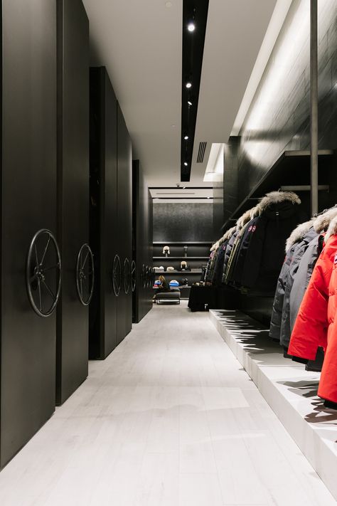 canada-goose-flagship-yorkdale-6628 Canada Goose