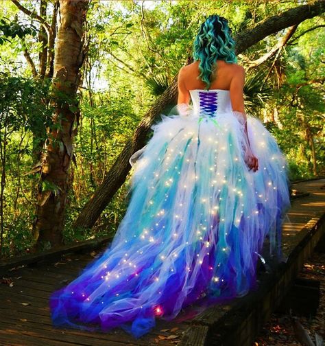 Peacock Wedding Dress, Peacock Wedding Dresses, Dye Wedding Dress, Rainbow Wedding Dress, Galaxy Wedding, White Corset Top, Rainbow Wedding, Fairy Wedding, Peacock Wedding