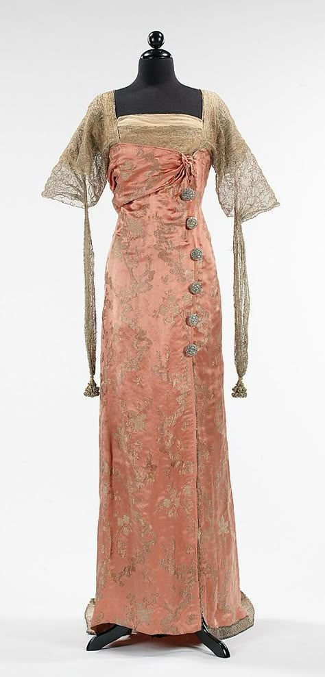 Vintage evening dress from the Metropololitan Museum of Art. Callot Soeurs (French, active 1895-1937) Callot Soeurs, Gaun Abad Pertengahan, Fashion 1910, Paul Poiret, 1900s Fashion, 1910s Fashion, Edwardian Dress, 20th Century Fashion, Antique Dress