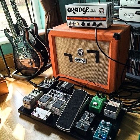 Rick on Twitter: "Guitar rig setup (yea or nay) https://t.co/MvrftTfMsK" / Twitter Pedalboard Setup, Guitar Pedal Boards, Guitar Tech, Guitar Room, Guitar Rig, Music Studio Room, Pedal Board, Music Technology, Bass Music