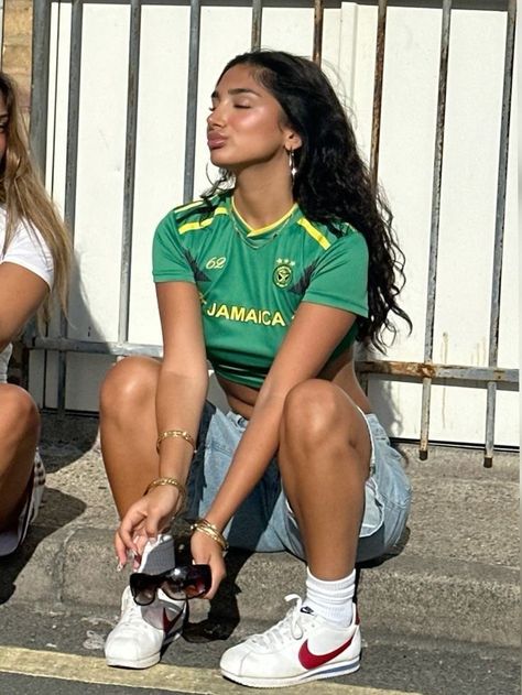 Women�’s Jersey Outfit, Denim Jorts Outfit, Mexican Jersey Outfit, Jersey Football Outfit, Y2k Jersey Outfit, Jersey And Jorts Outfit, Vintage Football Jersey Outfit, Bloke Core Outfits Woman, Outfits With Jerseys