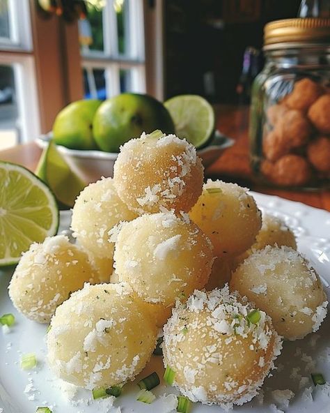 Tasty Recipes Margarita Balls, Booze Balls, Tequila Recipe, Tequila Margarita, Blanched Almonds, Vanilla Wafers, Ground Almonds, Florida House, Cake Balls