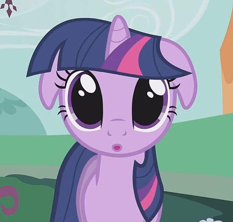 My Lil Pony Twilight Sparkle, Twilight Pfp Mlp, Mlp Twilight Sparkle Icon, My Little Pony Profile Picture, Twilight Sparkle Cute, Twilight Sparkle Pfp, Twilight Pfp, My Little Pony Icon, Twilight Pony