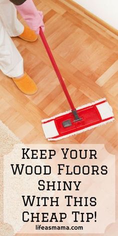 Cleaning Laminate Wood Floors, Cleaning Wooden Floors, Floor Cleaning Hacks, Wood Floor Cleaner, Homemade Cleaning Supplies, Hardwood Floor Cleaner, Cleaning Wood Floors, Easy Cleaning Hacks, Diy Cleaning Solution