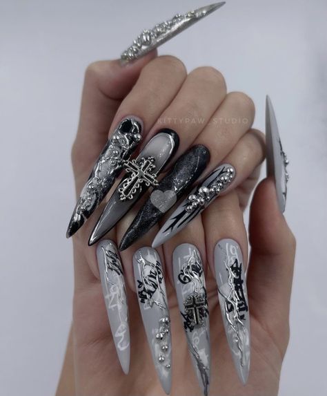 Black Goth Nails, Black Nails Goth, Cute Black Nails, Corset Nails, Nails Goth, Stilleto Nails Designs, Punk Nails, Gothic Nails, Goth Nails