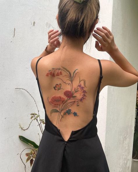 Point Paint on Instagram: "Finally 😂💐💖🌷Thank you Biew❤️‍🔥" Back Piece Tattoos For Women, Flower Tattoo On Back, Tattoo On The Back, Point Paint, Thailand Tattoo, Tatoo Inspiration, Aquarius Tattoo, Back Piece Tattoo, Flower Tattoo Back