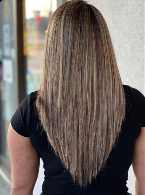 Long V Haircut, V Cut Hair, V Shaped Haircut, V Shape Hair, V Hair, Straight Hair Cuts, Blonde Hair Looks, Haircuts For Medium Hair, Haircuts Straight Hair