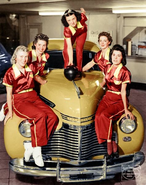 1941 Chevrolet in showroom with a bowling team. Imbued with Hues 1950s Bowling Outfit, 1940s Life, Fashion 40s, Classic Car Photography, Bowling Outfit, Bowling League, 1940's Fashion, Vintage Automobiles, Retro Cocktail