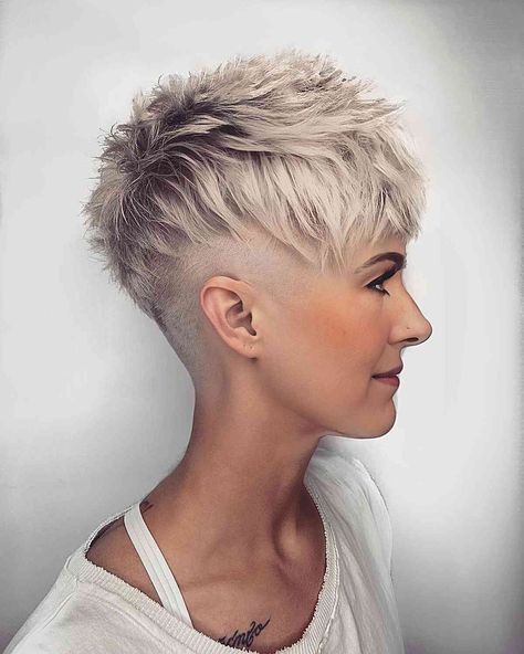 Funky Short Hair, Spiked Hair, Short Hair Undercut, Super Short Hair, Edgy Short Hair, Blonde Pixie Cuts, Very Short Hair, Short Pixie Haircuts, Undercut Hairstyles