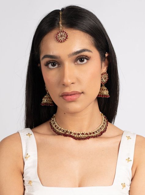 Maroon Choker, Appearance Goals, South Asian Fashion, Necklace Traditional, Head Jewelry, South Asian, Toronto Canada, Asian Fashion, Unique Style