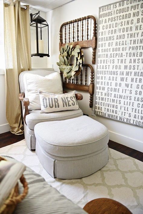 Farmhouse Living Room Wall Decor, Farmhouse Guest Bedroom, Guest Bedroom Makeover, Farmhouse Style Bedrooms, Casa Country, Chair Ottoman, Country Farmhouse Decor, Farmhouse Bedroom, Farmhouse Wall Decor