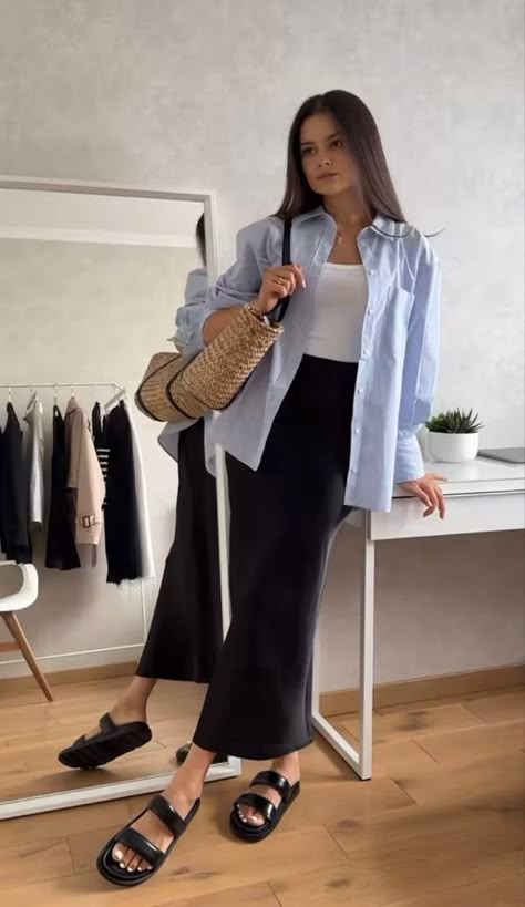 Looks Adidas, Casual Day Outfits, Stylish Work Outfits, Casual Chic Outfit, Modest Fashion Outfits, Mode Inspo, Business Casual Outfits, Looks Style, Casual Style Outfits