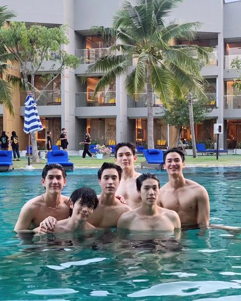 Gmmtv Actors Boy, Learn Thai, Actors Funny, Most Handsome Actors, Im Falling In Love, Boyfriend Photos, Best Dramas, Gmmtv Actors, Friend Poses