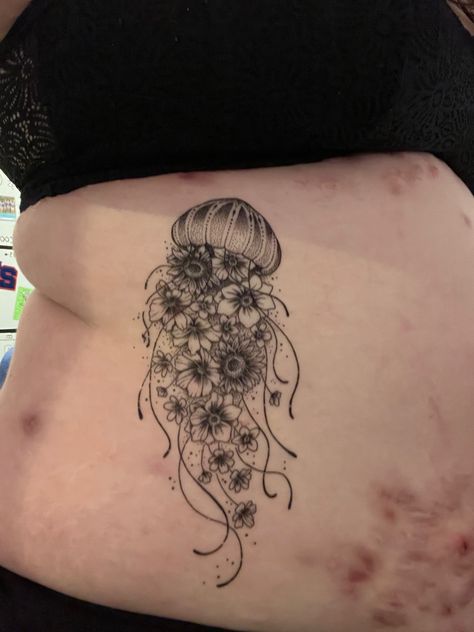 Flower Jellyfish Tattoo, Jellyfish Flower Tattoo, Jellyfish And Flower Tattoo, Jellyfish And Butterfly Tattoo, Jelly Fish Tattoos, Jelly Fish And Flowers Tattoo, Jellyfish Flower, Tattoos Floral, Jellyfish Tattoo