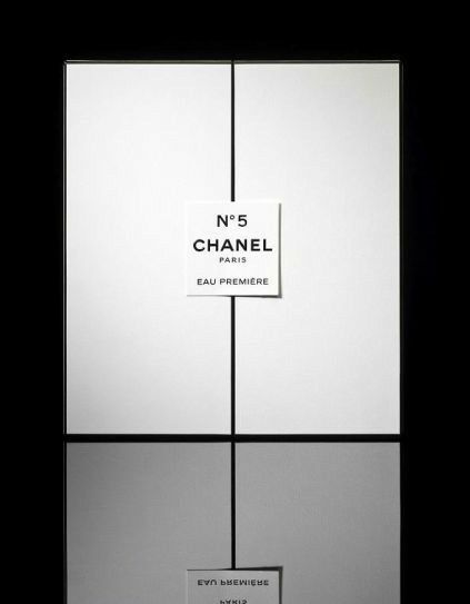 Chanel Chanel Photo, Sleek Packaging, Beauty Cosmetics Design, Chanel Cosmetics, Fragrance Packaging, Cosmetic Packaging Design, French Perfume, Chanel Box, Perfume Packaging