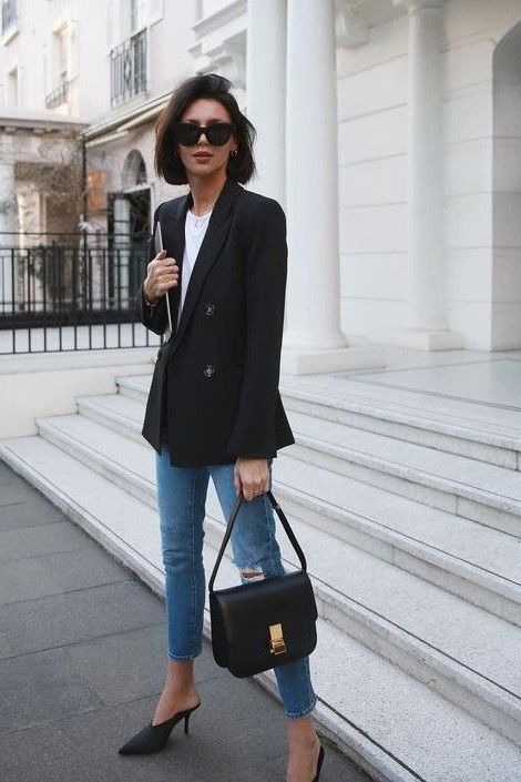 How To Make Black Blazer Look Awesome On You: Easy Guide 2023 Black Blazer And Jeans, Classic Wardrobe Basics, Blazer And Jeans, Black Blazer Outfit, Blazer Street Style, Chique Outfit, Blazer Outfits Casual, Soft Gamine, Chique Outfits