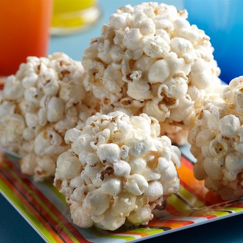 Popcorn Balls Recipe, Easy Popcorn, Marshmallow Popcorn, Karo Syrup, Popcorn Treats, Popcorn Balls, Popcorn Recipes, Appetizer Snacks, Fall Recipes