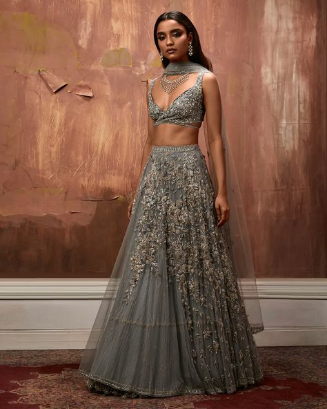 Layered Lehenga, Embellished Jumpsuit, Bridesmaid Saree, Organza Lehenga, Choli Blouse, Blue Corset, Lehenga Style, Bespoke Fashion, Embroidered Lehenga