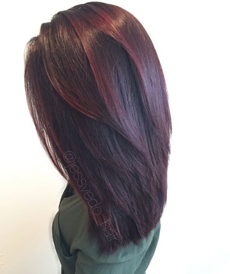 ... Hairstyles Homecoming, Dark Red Hair, Red Highlights, Hair Prom, Hair Homecoming, Burgundy Hair, Long Bob Hairstyles, Hair Wedding, Hair Color And Cut