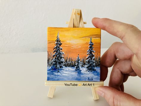 Mini Winter Paintings, Christmas Mini Paintings, Canvas Ideas Acrylic, Mini Canvas Ideas, Mini Acrylic Paintings, Acrylic Painting Winter, Painted Christmas Gifts, Polymer Clay Painting, Mini Toile