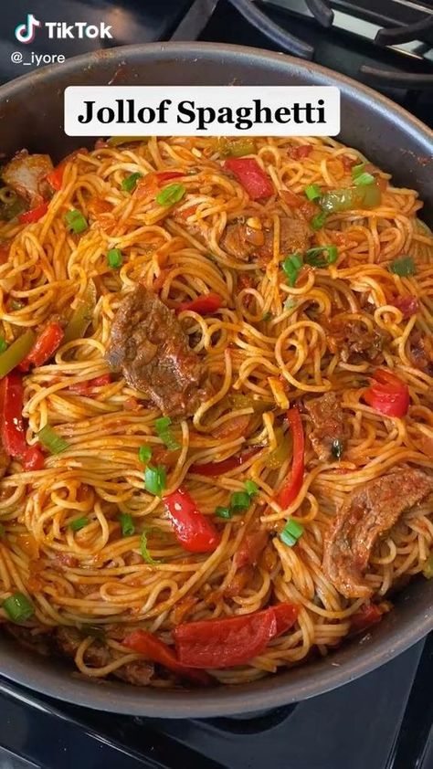 Yoruba Food, Jollof Spaghetti, African Recipes Nigerian Food, Cibo Asiatico, Noodle Recipes Easy, Nigerian Recipes, Healthy Food Menu, African Cooking, Cooking Recipes Healthy