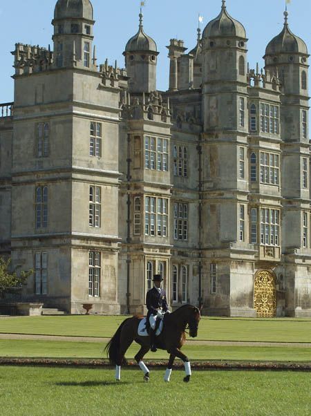 Old Money House, Old Money Lifestyle, Horse Trials, Money Lifestyle, English Manor, Chateau France, Horses For Sale, Future Lifestyle, Rich Life