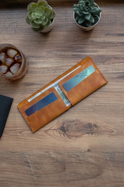 Slim Wallet Men Minimalist, Minimalist Wallets For Men, Slim Wallet Men, Leather Wallet Pattern, Leather Photo, Wallet Design, Minimalist Leather Wallet, Leather Photo Albums, Slim Leather Wallet