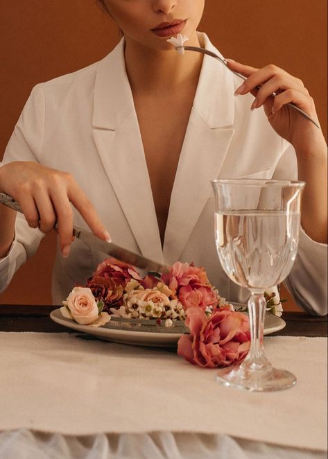 Creative Advertising Photography, Intimate Dinner, Flower Photoshoot, Self Portrait Photography, Fashion Photography Inspiration, Dinner For Two, Photoshoot Concept, Branding Photoshoot, Creative Advertising