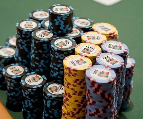 WSOP chips Casino Chips Aesthetic, Chips Aesthetic, Casino Event, Casino Room, Gambling Chips, Jackpot Casino, Amazing Bedroom Designs, Money Stacks, Casino Poker