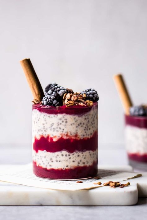 Cinnamon Overnight Oats With Plum Jam Overnight Oats With Jam, Lavender Overnight Oats, Plum Breakfast Recipes, Plum Breakfast, Plum Overnight Oats, Grape Nuts Overnight Oats, Oats And Berries, Porridge With Berries, Basic Overnight Oats Recipe