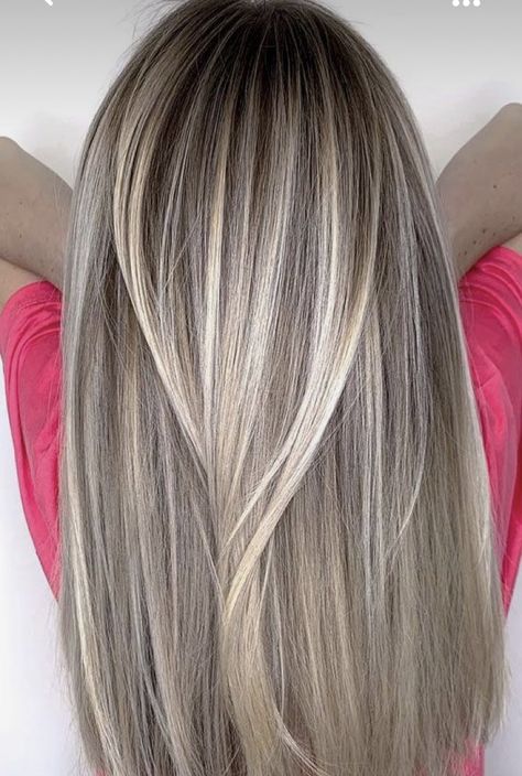 Vanilla Champagne Hair Color, Fall Hair Colors 2022 Trends Blonde Highlights, Haircolor Ideas 2022 Fall, Hair Colour Over 50, Blonde Hair Color Ideas For Fall Winter Medium Lengths, High And Low Lights Hair Blonde Balayage Highlights, Low Maintenance Hair Color Blonde, Fall 2022 Hair Trends Blonde, Autumn Hair Color Blonde Highlights